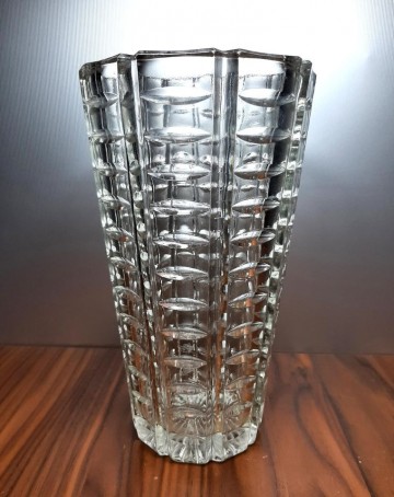 255363349456013579739869623332454601779148n 1